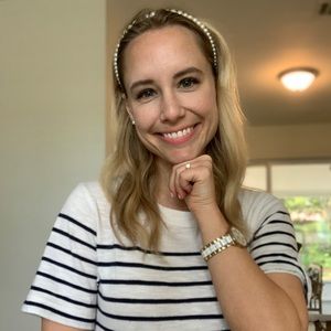 Meet your Posher, Hilary